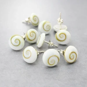 boucles d’oreilles oeil de sainte lucie shiva coquillage naturel
