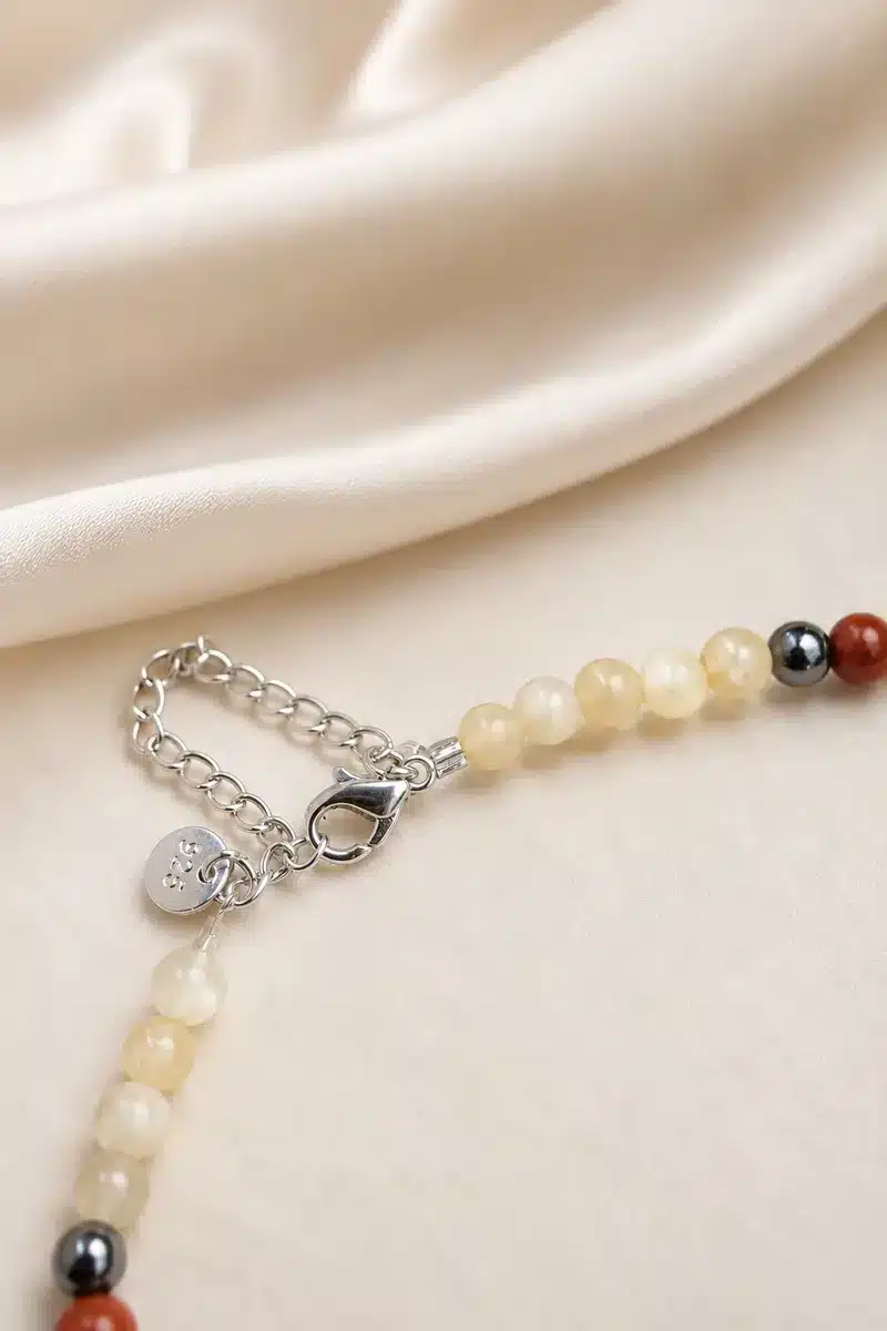Bracelet de cheville en calcite, hématite et jaspe rouge avec fermoir argent